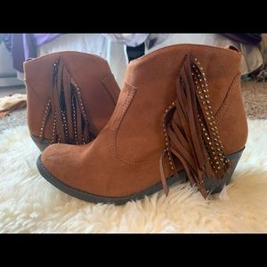 Brand new faux suede booties w/ fringe